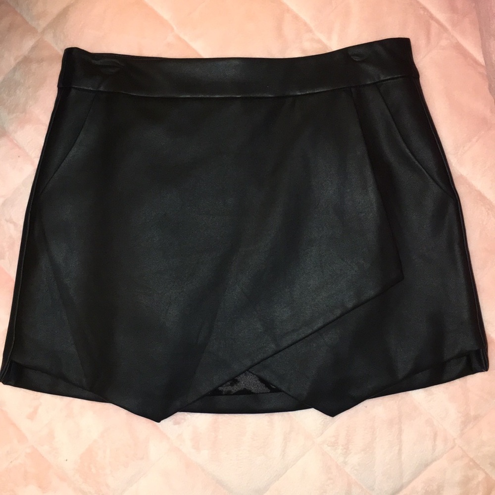 BLACK Leather skirt